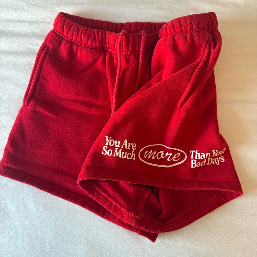 Red Graphic Sweatshirt and Shorts Set - Picture 7 of 7